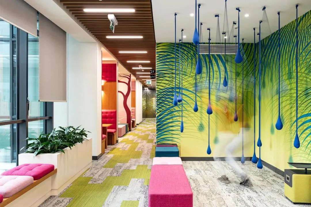 Sofia Office Building Office Furniture Design: Mobile Innovation Everywhere