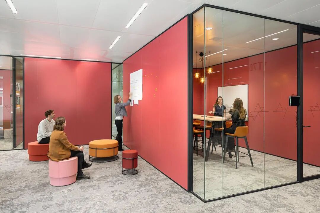 养老金机构APG如何设计理想办公家具与工作空间