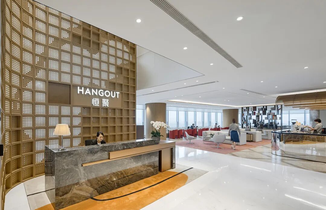 当长江肌理遇见极简办公 HANGOUT恒聚武汉空间藏着老钱派的新玩法？